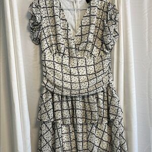 Chic Black and White Patterned  Dress
